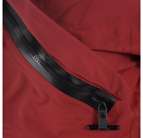 Illustration eines blauen Trockenanzugs mit verstärkten Knie- und Sitzbereichen für Schutz beim Wildwasserpaddeln.