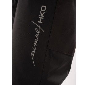 Waterproof dry pants for kayaking and whitewater, breathable, reinforced knees, adjustable waistband, robust for training.