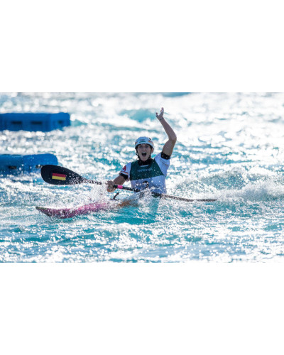 Black carbon paddle blade with logo, optimized for precise control and powerful strokes in kayaks