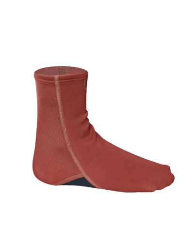 Rote Neoprensocken mit hohem Schaft, flexiblem Material und rutschhemmender Sohle für Wassersport.